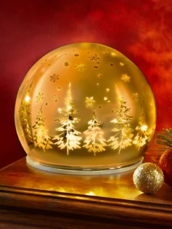LED-Glaskugel „Winterwald“