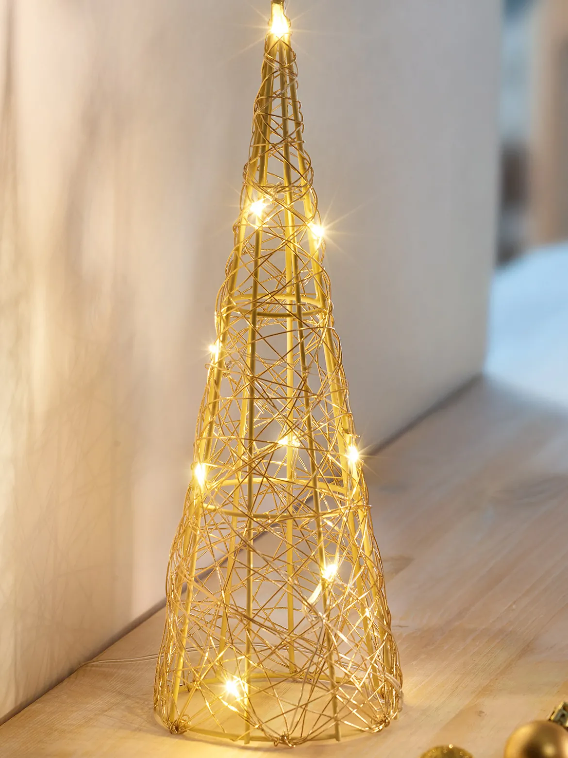 LED-Pyramide „Goldzauber“